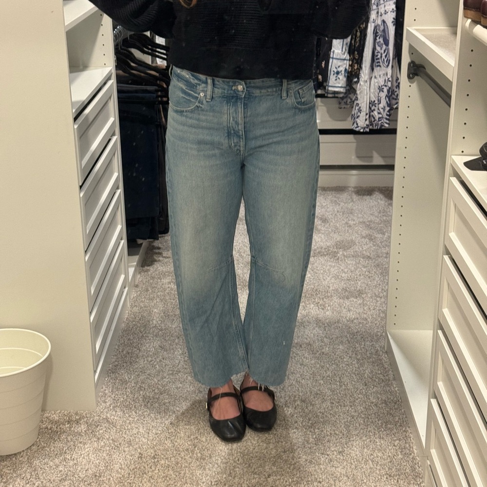 Madewell Darted Barrel-Leg Jean size 30. EUC. Button fly. 100% cotton raw hem - Picture 4 of 5